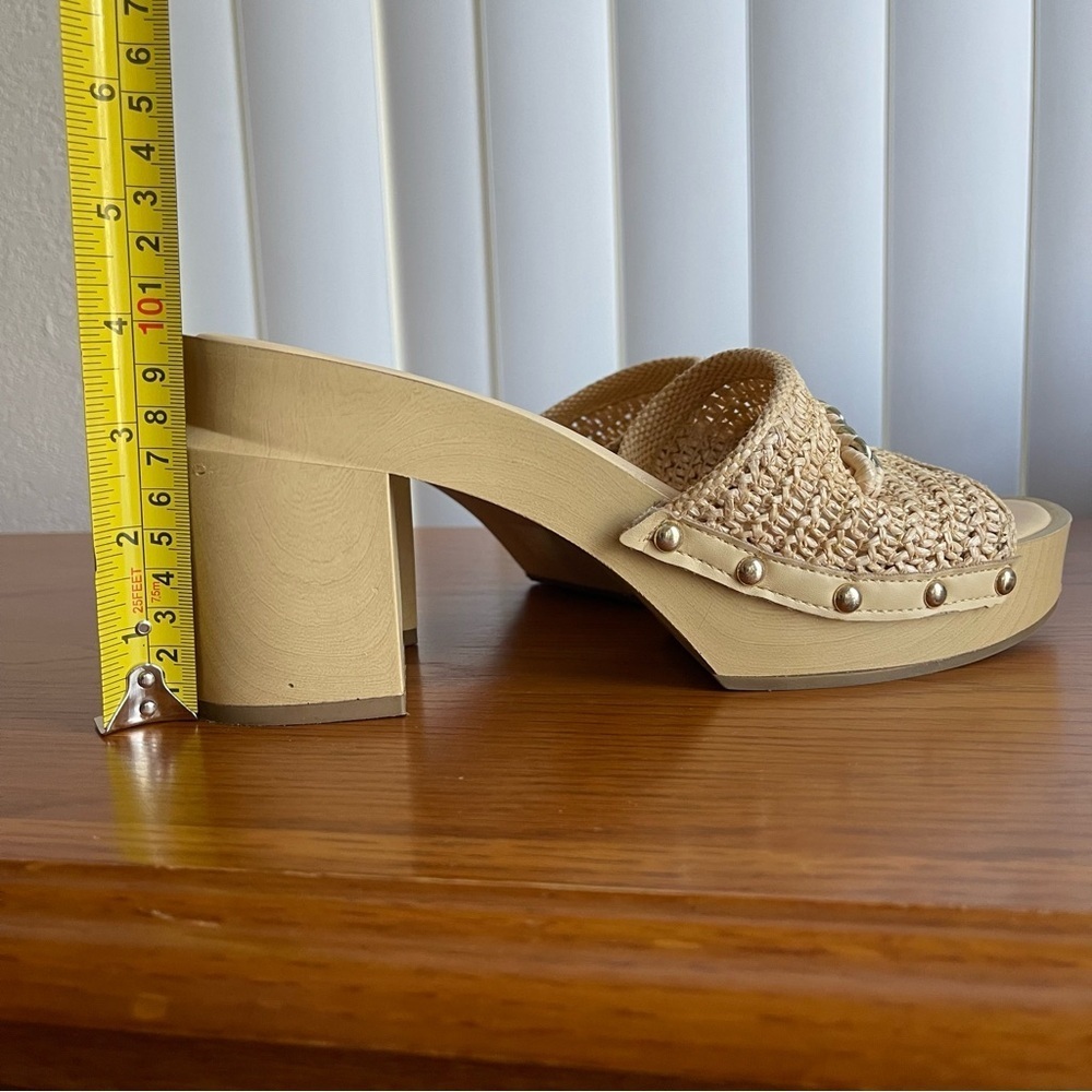 Franco Sarto Capri Clog Sandals Beige/Light Tan (Crudo) Size 10 - Picture 13 of 16
